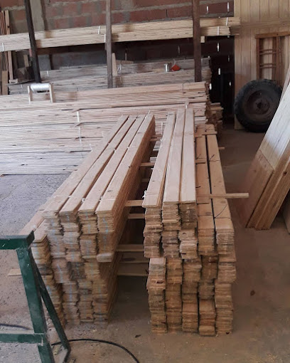 Carpinteria y maderera Fabio Nadal - La Cruz 1 AF1QipNT B9WhL97rHJwx658zpGRmq6HTsL5K8h3KBM8w408 h510 k no